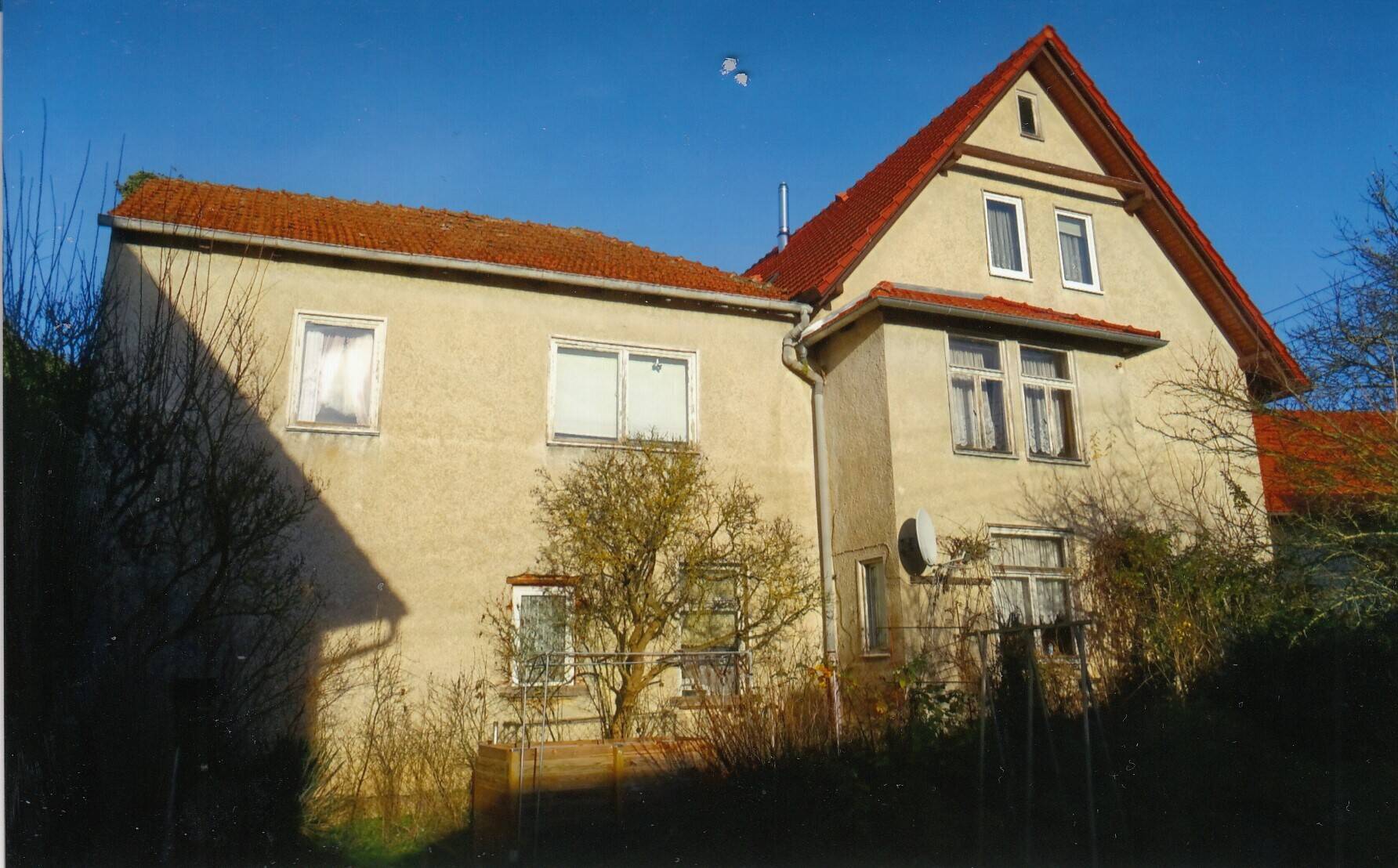 Haus zum Kauf als Kapitalanlage geeignet 79.000 € 14 Zimmer 300 m²<br/>Wohnfläche 856 m²<br/>Grundstück Schwallungen Schwallungen 98590