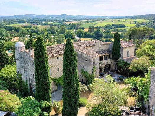 Sonstiges zum Kauf 3.750.000 € 8.987 m² Grundstück UZES 30700