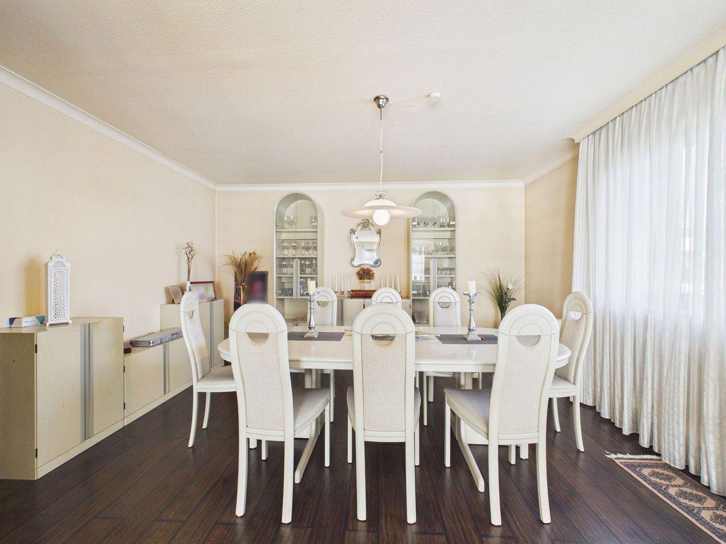 Immobilie in Petersberg - Familienfreundliches Einfamilienhaus mit Terrasse, Garten und Partykeller in Petersberg-Götzenhof - Bild 2