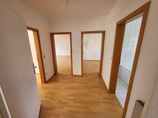 Wohnung zur Miete 900 € 3 Zimmer 82 m² Geschoss 2/3 frei ab 01.05.2026 Löbervorstadt Erfurt 99096