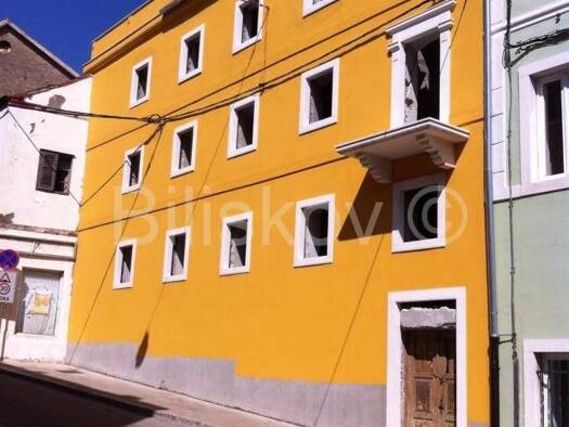 Reihenhaus zum Kauf 6 Zimmer 252 m² Drniš 22320