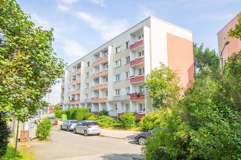 Wohnung zur Miete 359 € 3 Zimmer 59,7 m²<br/>Wohnfläche 3.<br/>Geschoss 01.03.2025<br/>Verfügbarkeit Züricher Str. 3 Südstadt Halle (Saale) 06128