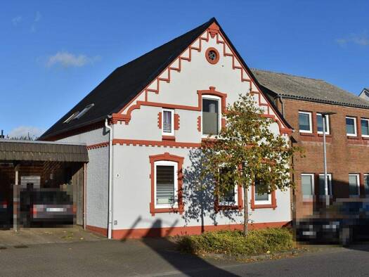 Doppelhaushälfte zum Kauf 219.000 € 6 Zimmer 130 m² 347 m² Grundstück Bredstedt 25821