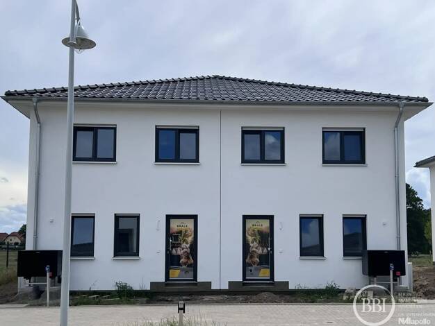 Doppelhaushälfte zum Kauf 540.000 € 4 Zimmer 120 m² 261 m² Grundstück frei ab sofort Beelitz Beelitz 14547