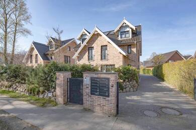 Doppelhaushälfte zum Kauf 990.000 € 6 Zimmer 160 m² 297 m² Grundstück frei ab sofort Poppenbüttel Hamburg 22399