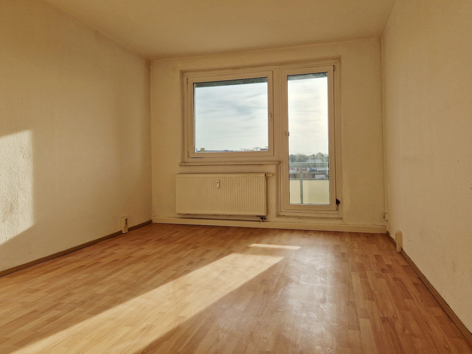 Wohnung zur Miete 334 € 3 Zimmer 61 m²<br/>Wohnfläche 4.<br/>Geschoss Florentiner Bogen 4 Südstadt Halle (Saale) 06128