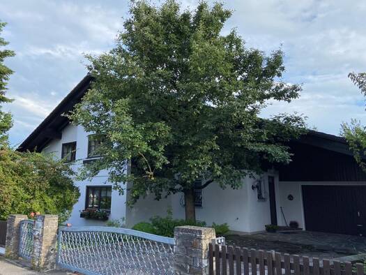 Einfamilienhaus zum Kauf 689.000 € 9 Zimmer 212 m² 971 m² Grundstück frei ab sofort Wettstetten Wettstetten 85139