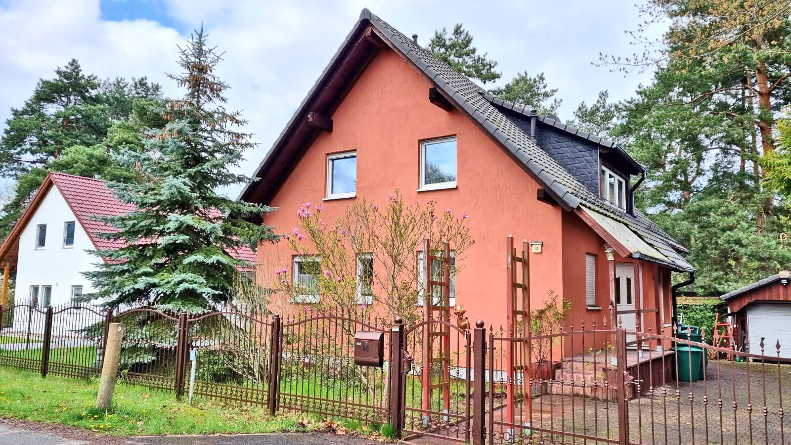 Einfamilienhaus zum Kauf 395.000 € 4,5 Zimmer 134 m²<br/>Wohnfläche 800 m²<br/>Grundstück Saalow Mellensee-Saalow 15838