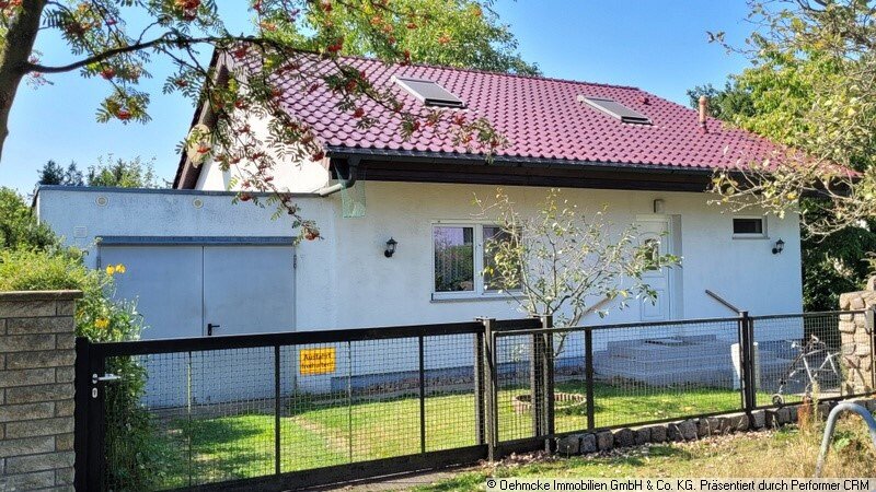 Einfamilienhaus zum Kauf 770.000 € 7 Zimmer 190 m²<br/>Wohnfläche 968 m²<br/>Grundstück Karow Berlin 13125