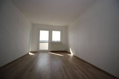 Wohnung zur Miete 240 € 2 Zimmer 46,6 m² Dachgeschoss, 4. Geschoss frei ab sofort Goethestraße 3 Syrau Rosenbach/Vogtland 08548