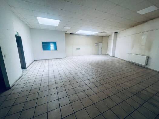 Lagerhalle zur Miete provisionsfrei 10,50 € 85 m² Lagerfläche teilbar von 85 m² bis 85 m² Niemetzstraße 41 Neukölln Berlin 12055