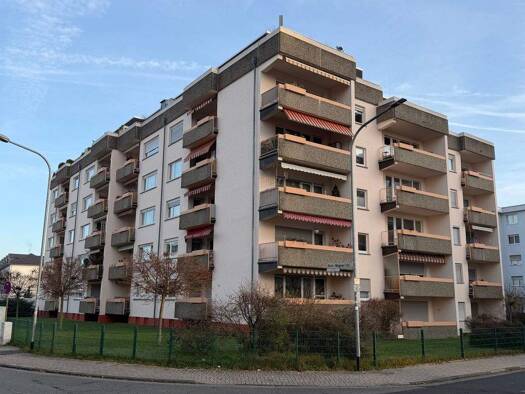 Wohnung zum Kauf 249.000 € 3 Zimmer 79 m² frei ab sofort Hausen Obertshausen 63179