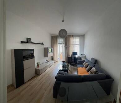 Wohnung zur Miete 1.100 € 2 Zimmer 65 m² Geschoss 2/3 frei ab 01.09.2025 Steglitz Berlin 12167