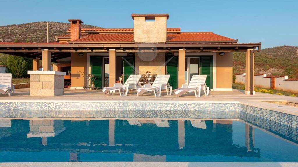 Bungalow zum Kauf 435.000 € 4 Zimmer 150 m² 1.000 m² Grundstück Kastela