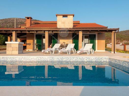 Bungalow zum Kauf 435.000 € 4 Zimmer 150 m² 1.000 m² Grundstück Kaštelanec