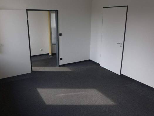 Bürofläche zur Miete 7,14 € 5 Zimmer 175 m² Bürofläche Oedenberger Straße 55 Nordostbahnhof Nürnberg 90491
