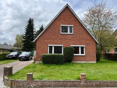 Haus zur Miete 1.500 € 5,5 Zimmer 95 m² 1.350 m² Grundstück Hennstedt Hennstedt 25779