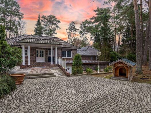 Villa zum Kauf provisionsfrei 2.990.000 € 9 Zimmer 375 m² 7.473 m² Grundstück frei ab sofort Asendorf 21271