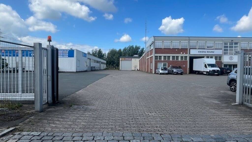 Lagerhalle zur Miete provisionsfrei 1.600 m² Lagerfläche teilbar von 500 m² bis 1.600 m² Carsten-Börger-Straße 2a Fischereihafen Bremerhaven 27572