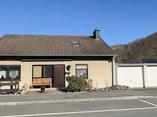 Einfamilienhaus zum Kauf 203.000 € 6 Zimmer 147 m² 773 m² Grundstück Helbecke-Opperhusen Nachrodt-Wiblingwerde 58769