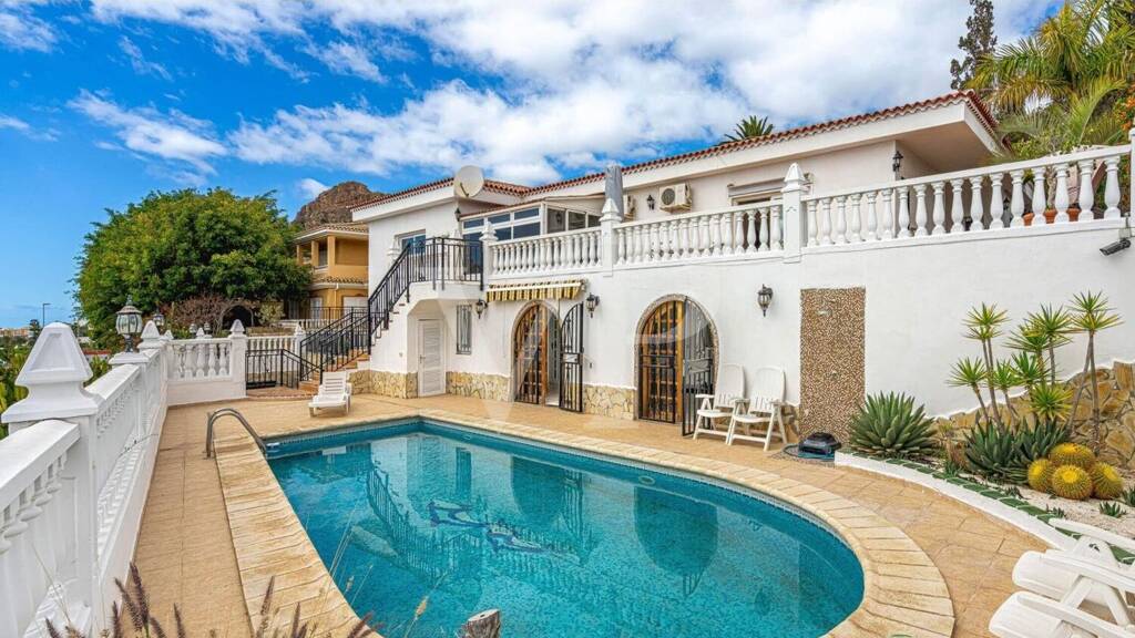 Einfamilienhaus zum Kauf 850.000 € 6 Zimmer 260 m² 661 m² Grundstück La Florida - Arona 38626