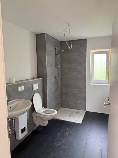 Wohnung zur Miete 870 € 2 Zimmer 62 m² frei ab 01.07.2025 Roth Roth 91154