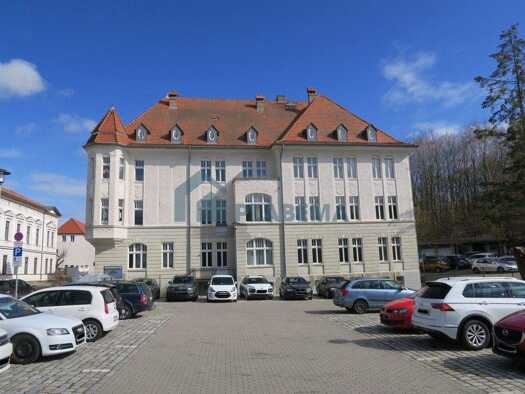 Bürogebäude zum Kauf provisionsfrei als Kapitalanlage geeignet 1.355.000 € 1.189 m² 2.534 m² Grundstück Tiergartenstraße 4 Neustrelitz Neustrelitz 17235