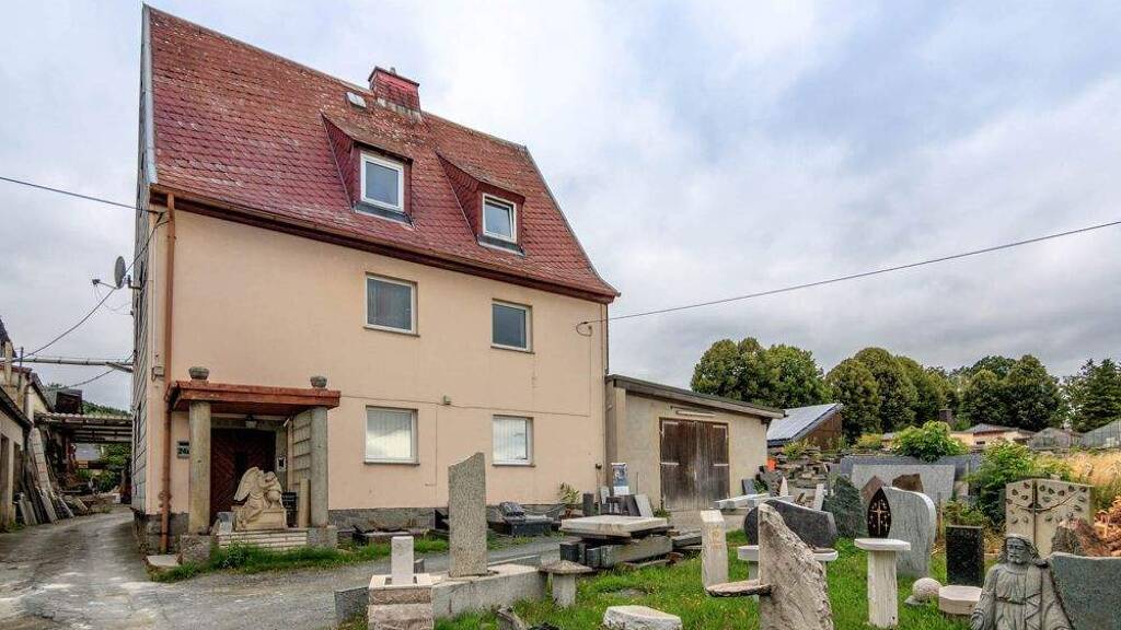 Mehrfamilienhaus zum Kauf 59.000 € 6 Zimmer 123 m² 985 m² Grundstück Helmbrechts 95233