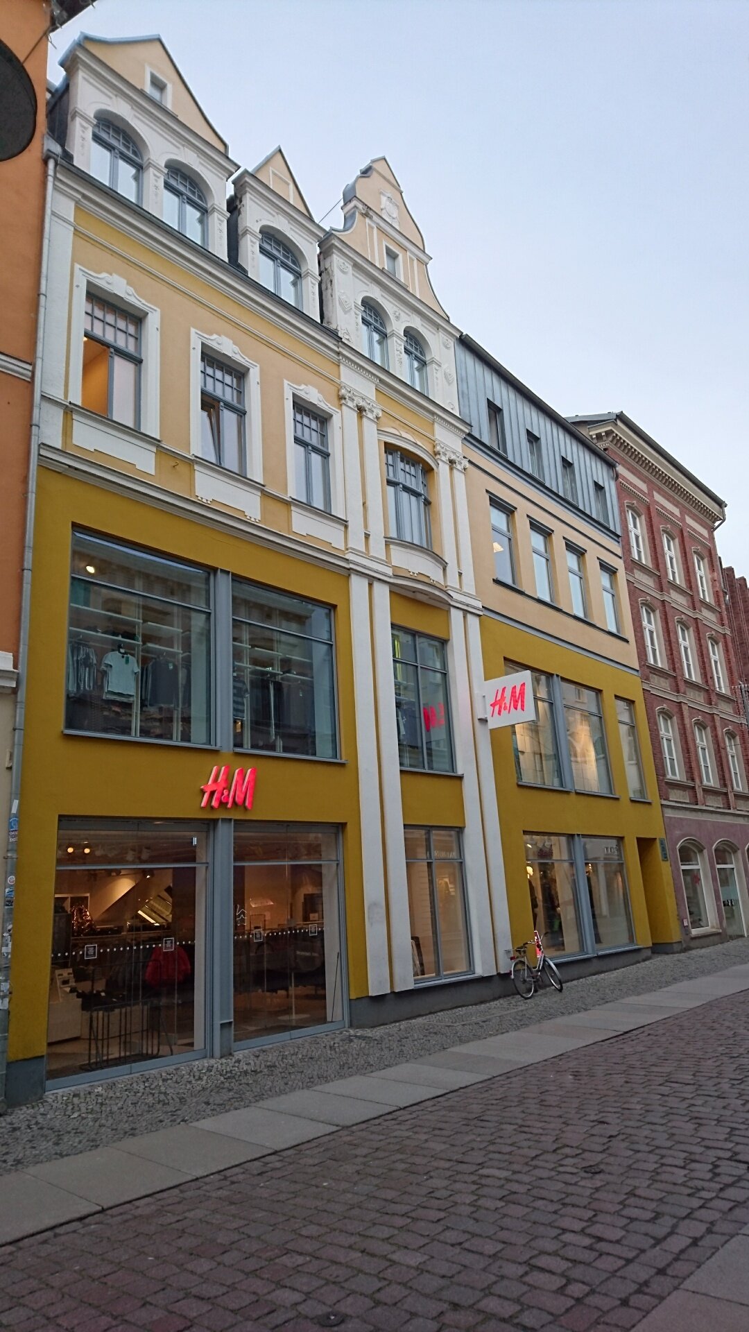 Bürofläche zur Miete 1.300 € 5 Zimmer 304 m²<br/>Bürofläche Altstadt Stralsund 18439