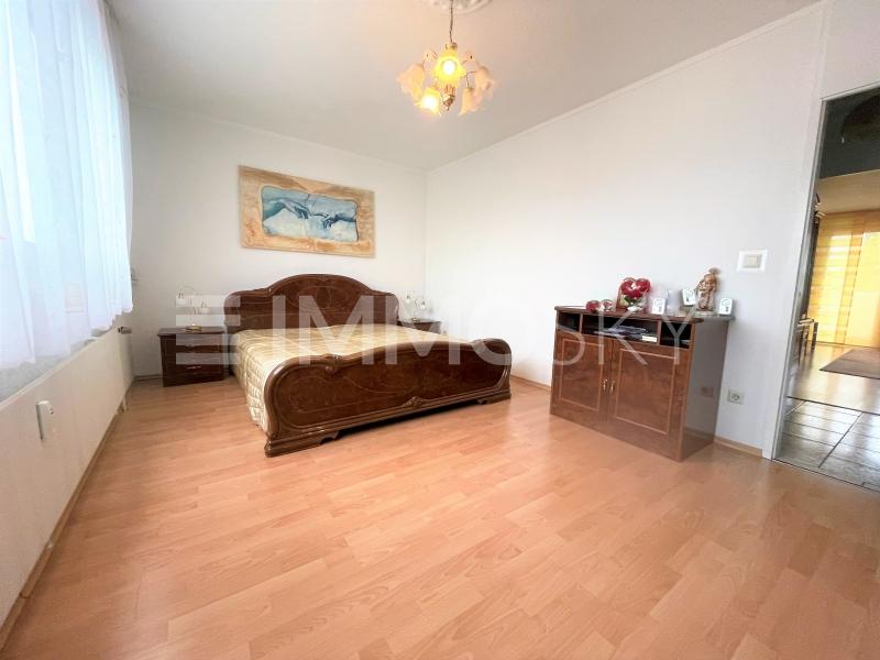 Wohnung zum Kauf 255.000 € 2 Zimmer 67 m²<br/>Wohnfläche Pesch Köln 50767