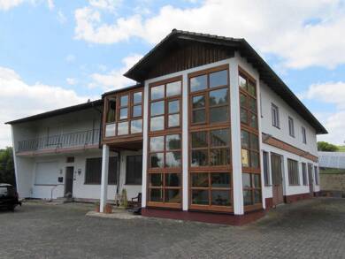 Mehrfamilienhaus zum Kauf 395.000 € 11 Zimmer 200 m² 1.463 m² Grundstück frei ab sofort Bad Wildungen Bad Wildungen 34537