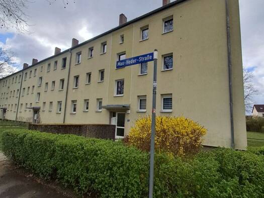 Wohnung zur Miete 470 € 3 Zimmer 58,7 m² 2. Geschoss frei ab 01.09.2026 Max-Heder-Str. 11 Damaschkestraße Halle 06130
