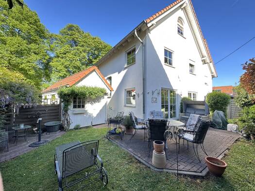 Doppelhaushälfte zum Kauf 678.000 € 5 Zimmer 128 m² 203 m² Grundstück frei ab sofort Sindlingen West 65931