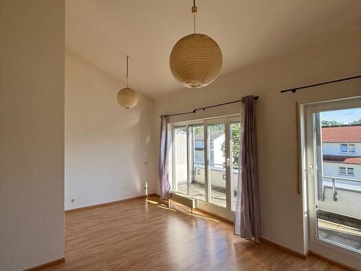 Wohnung zur Miete 380 € 1 Zimmer 42,3 m² Dachgeschoss, 4. Geschoss frei ab sofort Am Weiheracker 3 Steinen Steinen 79585