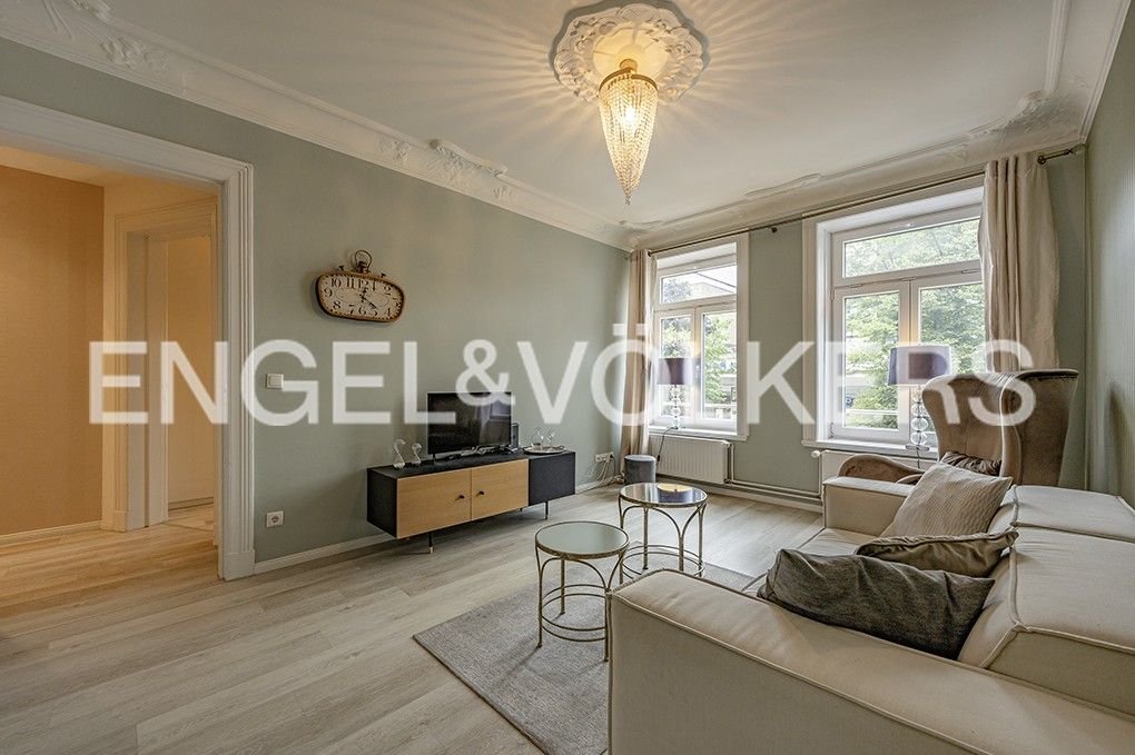 Wohnung zum Kauf 445.000 € 2 Zimmer 43 m²<br/>Wohnfläche Winterhude Hamburg-Winterhude 22303