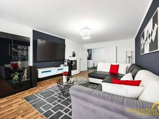 Wohnung zum Kauf 350.000 € 5 Zimmer 108 m² 8. Geschoss Ingolstadt 85057