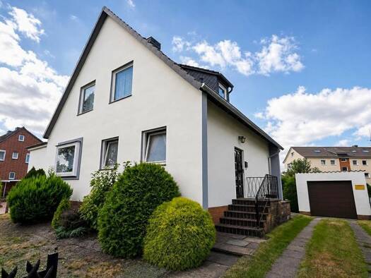 Einfamilienhaus zum Kauf 160.000 € 5 Zimmer 121 m² 855 m² Grundstück Wathlingen Wathlingen 29339