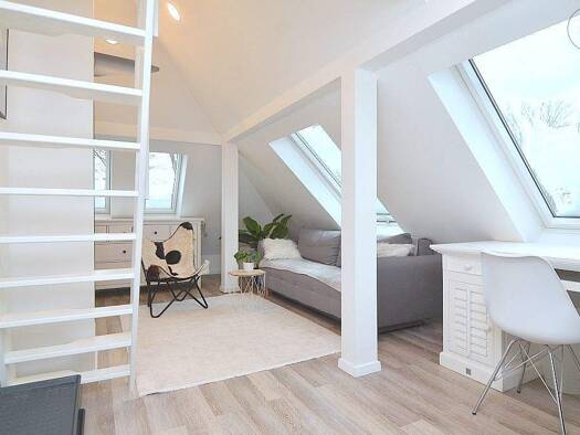 Wohnung zur Miete Wohnen auf Zeit 895 € 1,5 Zimmer 38 m² frei ab 01.04.2026 Zirndorf 90513