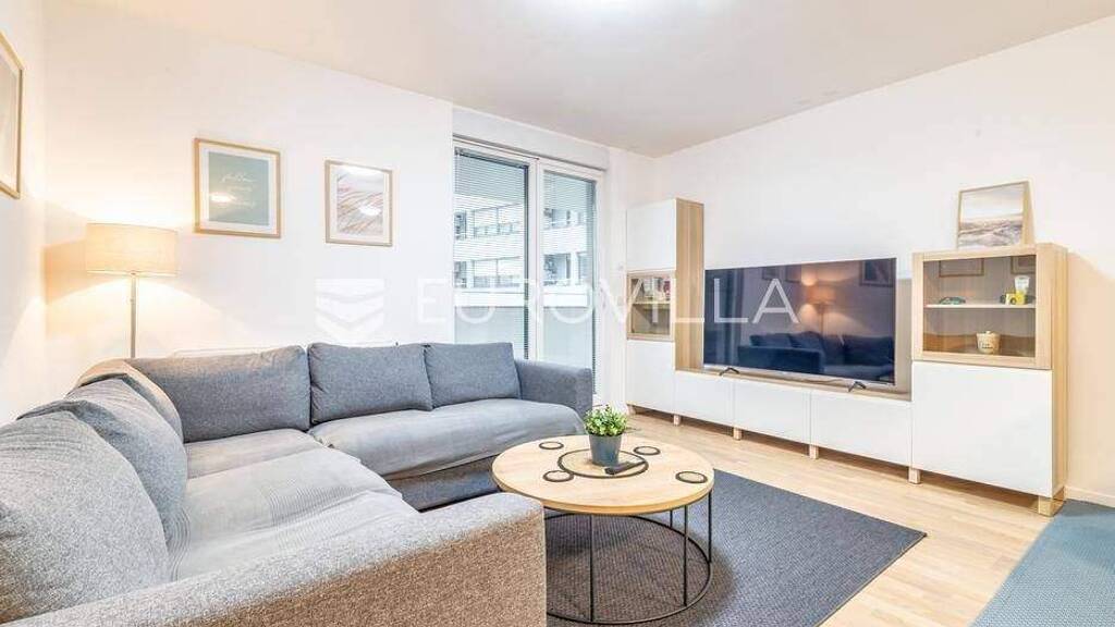 Wohnung zur Miete 1.300 € 3 Zimmer 95 m² 2. Geschoss Avenija Dubrava Retkovec