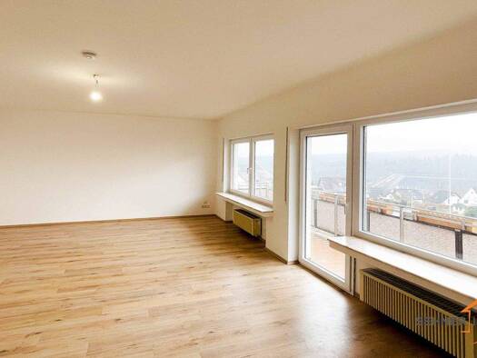 Wohnung zum Kauf 209.000 € 3 Zimmer 114 m² EG frei ab sofort Ringstraße 1 b Langscheid Sundern 59846