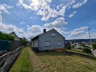 Einfamilienhaus zum Kauf 210.000 € 6 Zimmer 186 m² 1.004 m² Grundstück Höxter / Lüchtringen 37671