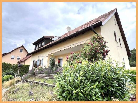 Mehrfamilienhaus zum Kauf 359.000 € 8 Zimmer 183 m² 1.112 m² Grundstück frei ab sofort Kirchahorn Ahorntal 95491