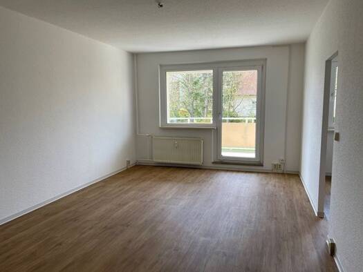 Wohnung zur Miete 287 € 2 Zimmer 56,3 m² 3. Geschoss Max-Planck-Ring 10 Oschersleben 39387