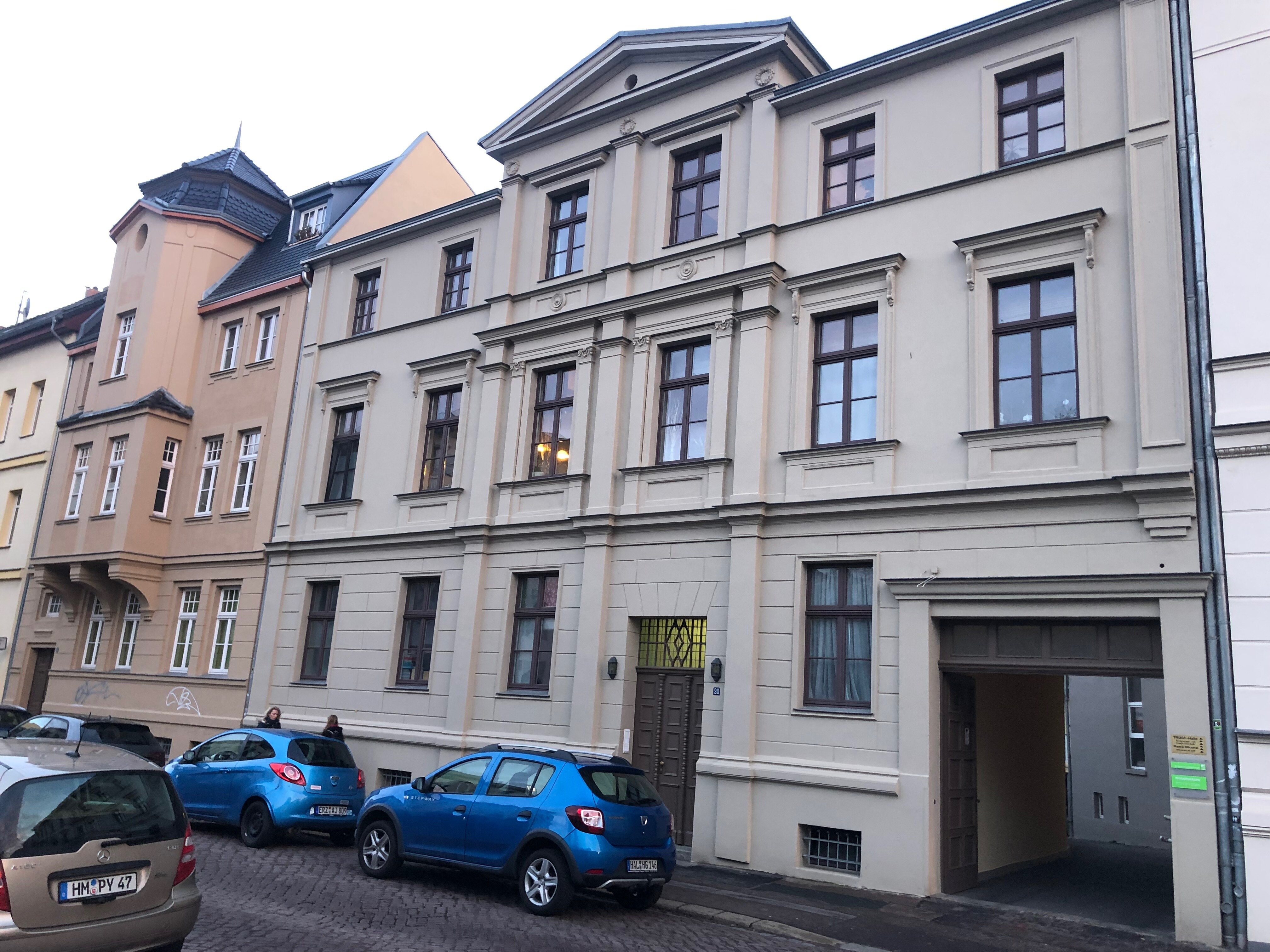 Studio zur Miete 400 € 1 Zimmer 51,1 m²<br/>Wohnfläche 2.<br/>Geschoss 01.02.2025<br/>Verfügbarkeit Weidenplan 20 Nördliche Innenstadt Halle (Saale) 06108