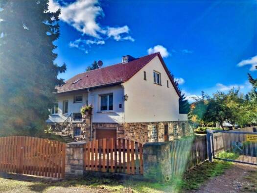 Einfamilienhaus zum Kauf 299.000 € 6 Zimmer 155 m² 1.488 m² Grundstück Espenhain Rötha 04571