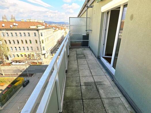 WG-Zimmer zur Miete 950 € 3 Zimmer 74 m² 5. Geschoss Wien 1160