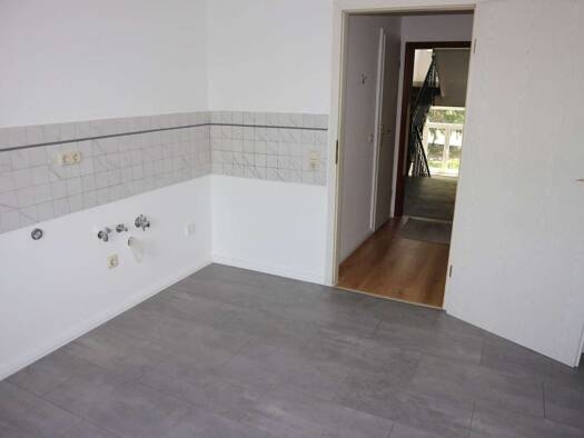Wohnung zur Miete 199 € 1 Zimmer 35 m² 2. Geschoss frei ab 01.12.2026 Fichtestraße 10 Lutherviertel Lutherviertel 09126