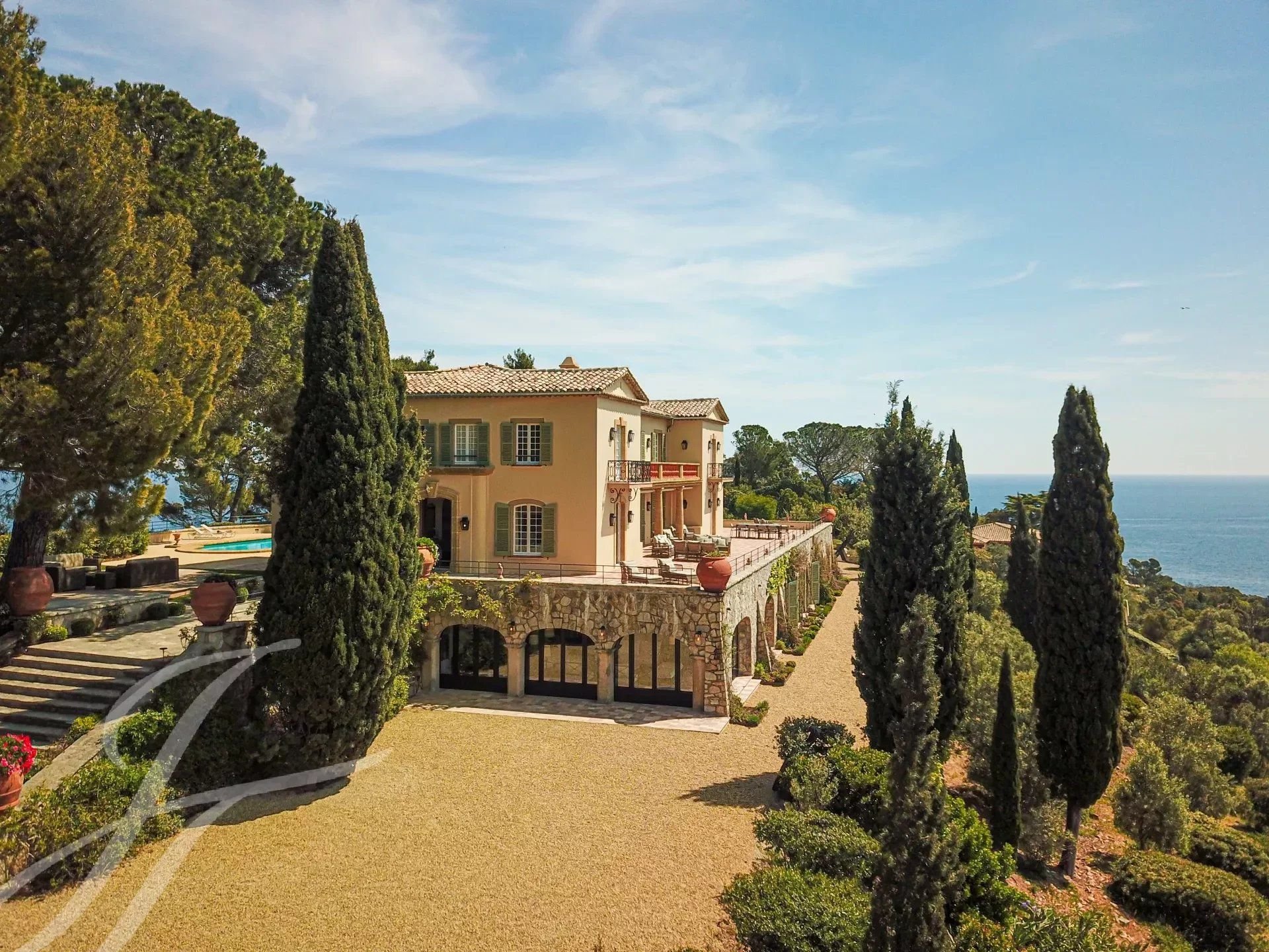 Haus zur Miete Wohnen auf Zeit provisionsfrei 35.000 € 850 m²<br/>Wohnfläche Nartelle-Noyer-Bellevue-bd des Sardinaux Sainte-Maxime 83120