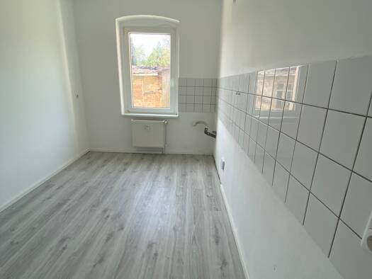 Wohnung zur Miete 250 € 2 Zimmer 50 m² 1. Geschoss frei ab sofort Zeitz Zeitz 06712