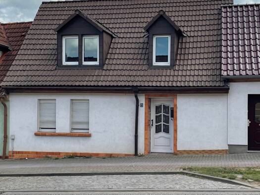 Reihenmittelhaus zum Kauf 22.500 € 3 Zimmer 90 m² 294 m² Grundstück Alsleben 06425